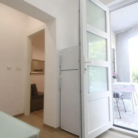 Nespula Apartment Kaštela